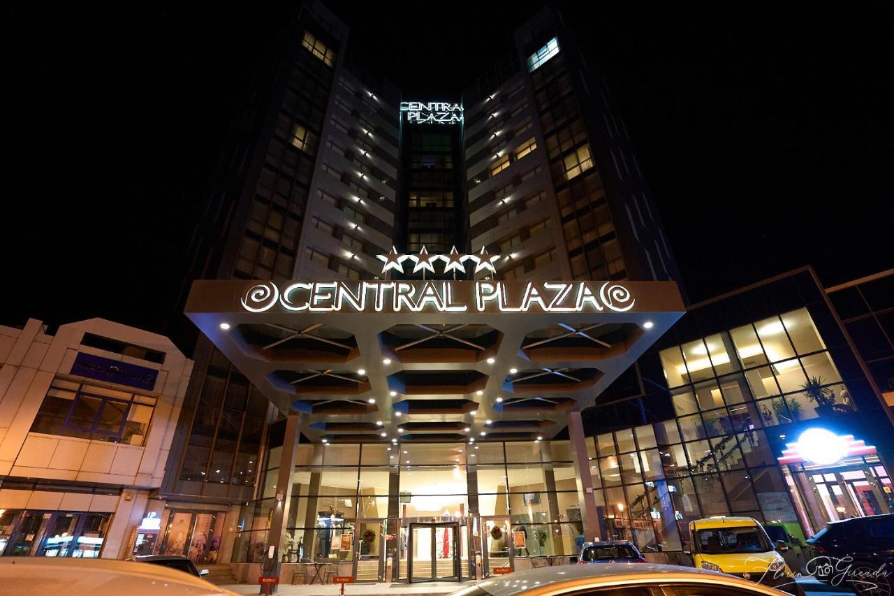 Central Plaza Hotel 피아트라네암츠 외부 사진